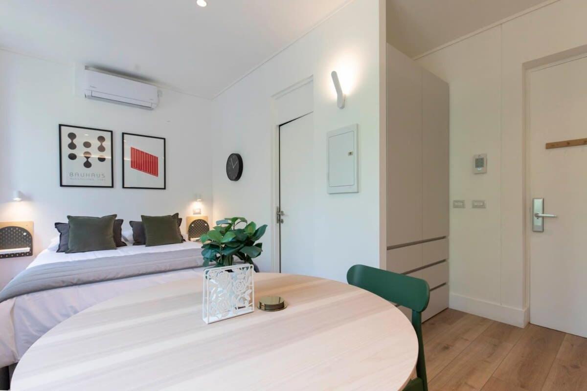Hom I Comodo Depto Estudio En Ubicacion Privilegiada Apartamento *